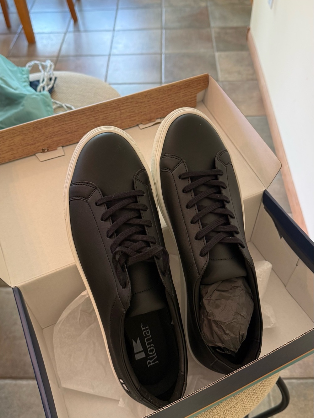 Men's Size 12 RIOMAR shoe